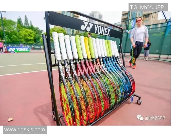 网球装备选购指南：精选训练器材助力提升球技与表现
